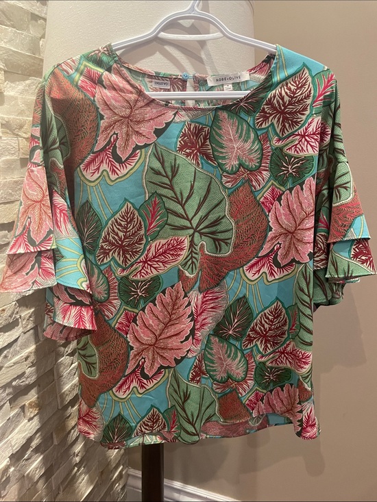 Rose & Olive Tops - 5/$25 Rose & Olive Pink Floral & Teal Leaf Flutter Sleeve Blouse